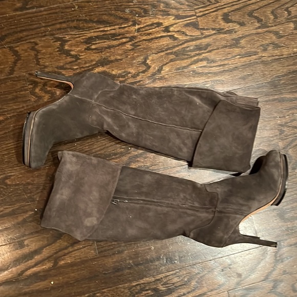 BCBG MAXAZRIA Very Sexy SUEDE LEATHER OTK STILETTO 1” PLATFORM GRAY BOOT - Picture 8 of 16